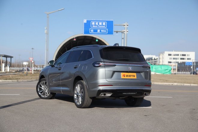 入门即满配 试驾昂科威Plus艾维亚等车型