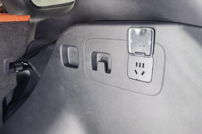 站稳品牌C位 静态实拍长安启源Q07