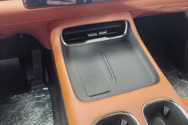 站稳品牌C位 静态实拍长安启源Q07