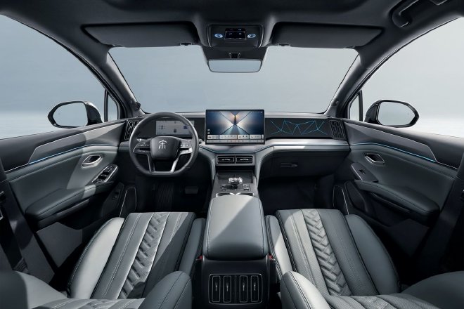 比亚迪宋L DM-i智驾版限时12.58万起 全系标配智驾