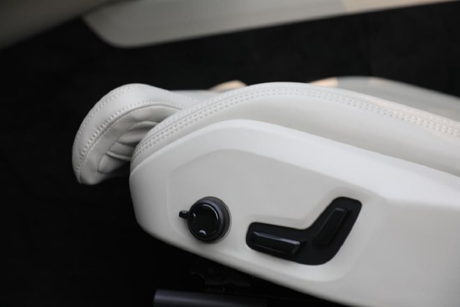 颜值微调/车机提升明显 2026款沃尔沃XC60稳定依旧