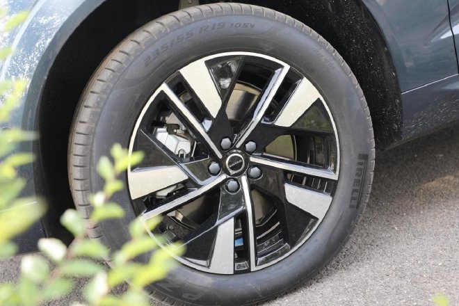 颜值微调/车机提升明显 2026款沃尔沃XC60稳定依旧