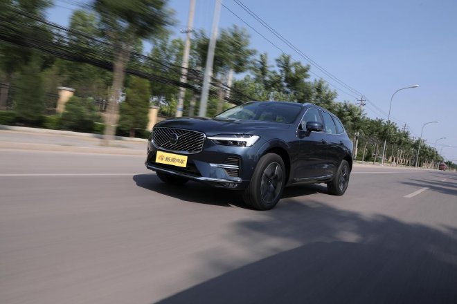 颜值微调/车机提升明显 2026款沃尔沃XC60稳定依旧