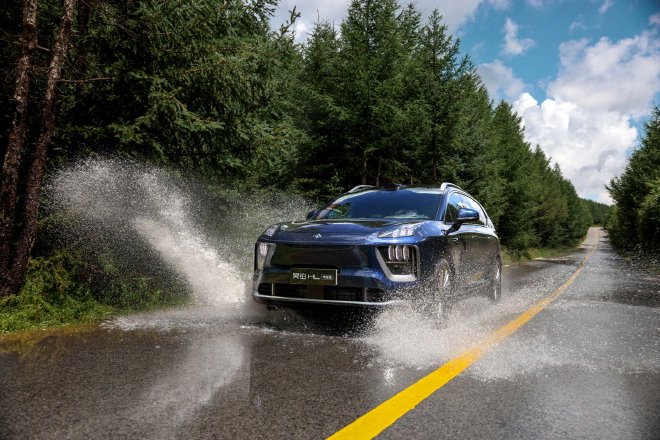 纯电续航350km 试驾广汽昊铂HL增程版车型