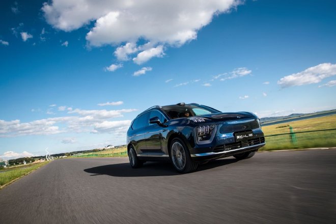 纯电续航350km 试驾广汽昊铂HL增程版车型