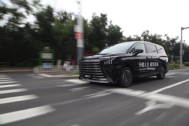 MPV空间就该如此 试驾东风风行星海V9越享系列