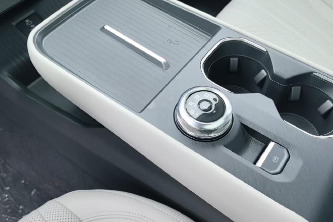 更全能的“动感大轿车”试驾长安福特新蒙迪欧