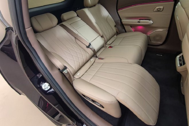 5米车长+全系标配激光雷达 昊铂S600静态体验