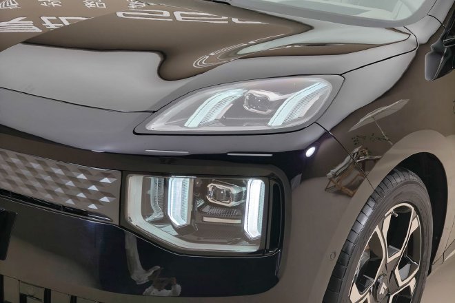 5米车长+全系标配激光雷达 昊铂S600静态体验