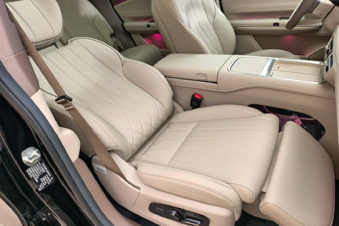 5米车长+全系标配激光雷达 昊铂S600静态体验