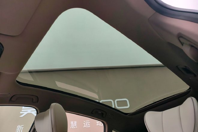 5米车长+全系标配激光雷达 昊铂S600静态体验