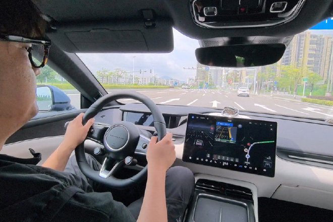 满血乾崑塞进猎装车 抢先试驾启境GT7