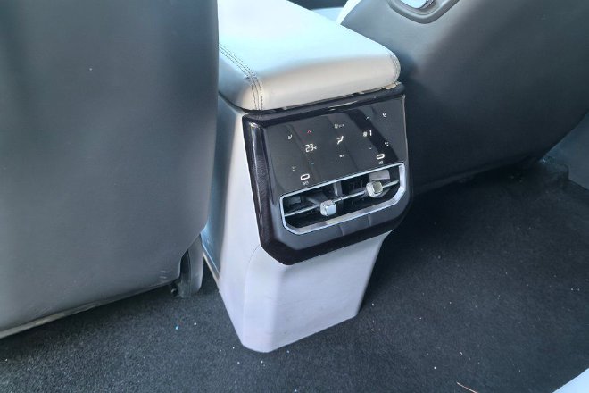 家族中的另类新品 抢先试驾方程豹方程S