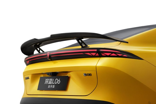2027款深蓝L06/L06追风版上市 限时价11.49-16.19万元