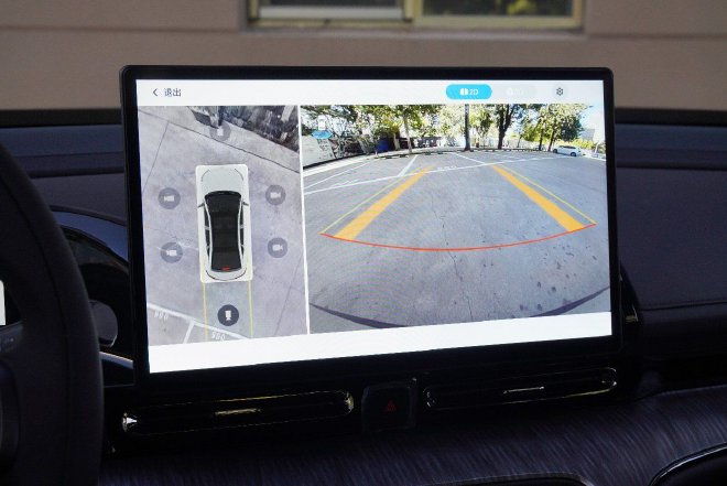 AION S MAX 让你体验在A级轿车里躺平的感觉