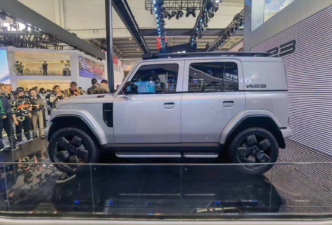 2024北京车展： iCAR V23车展亮相