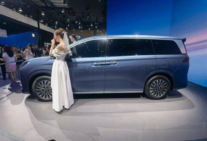 2024成都车展：比亚迪夏全球首发