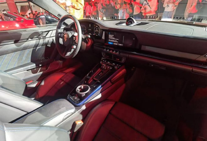 更具个性色彩 新款保时捷911亚洲首秀