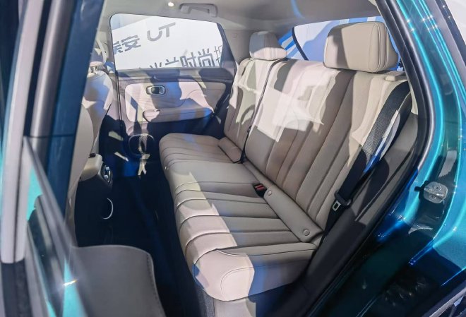 预售8.98-10.98万元 埃安AION UT开启预售