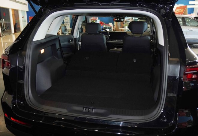 颜值 空间 配置均出色 实拍全新福特领睿