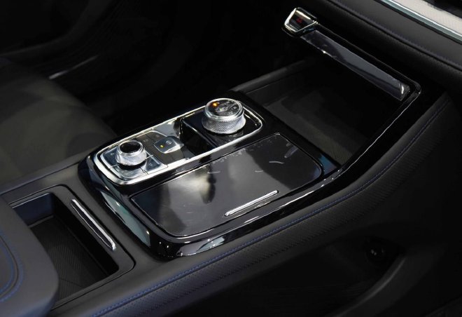 颜值 空间 配置均出色 实拍全新福特领睿