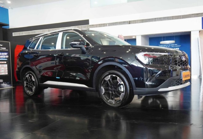 颜值 空间 配置均出色 实拍全新福特领睿