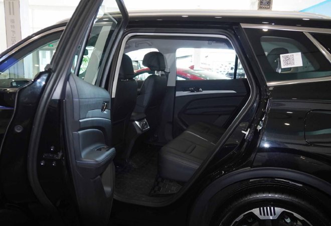 颜值 空间 配置均出色 实拍全新福特领睿