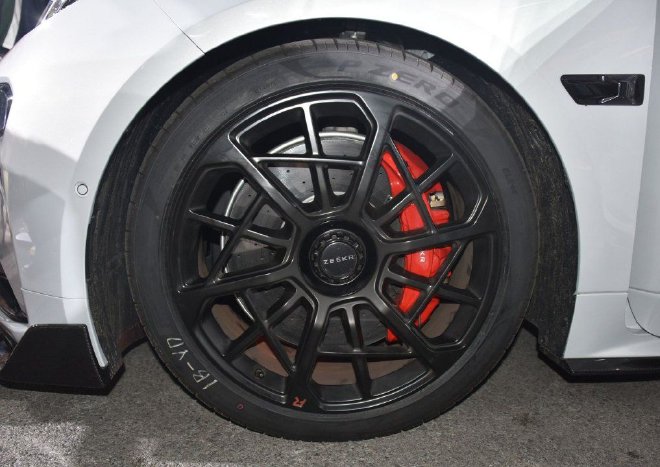 售价76.9万元 极氪001 FR正式上市