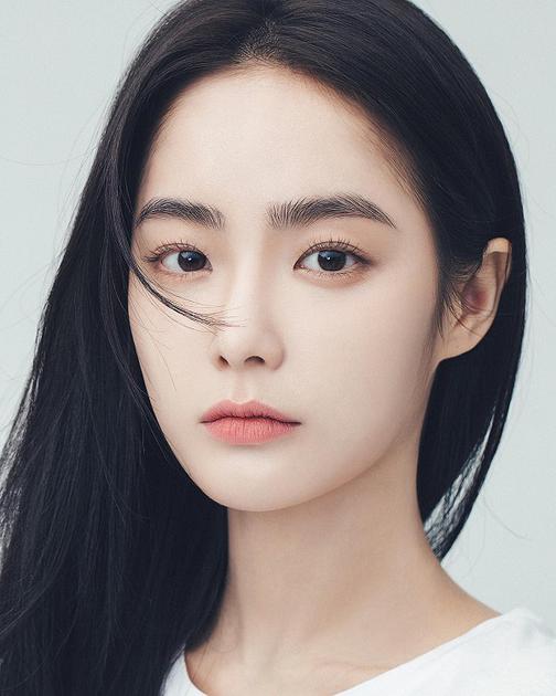 图片来源ins hongsuzu
