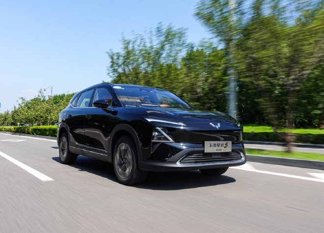 动力/智能提升明显 试驾2025款五菱星光S