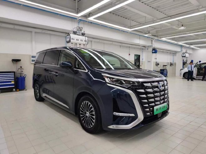 打造”新豪华“服务体系 北京朝阳金港腾势中心正式开业