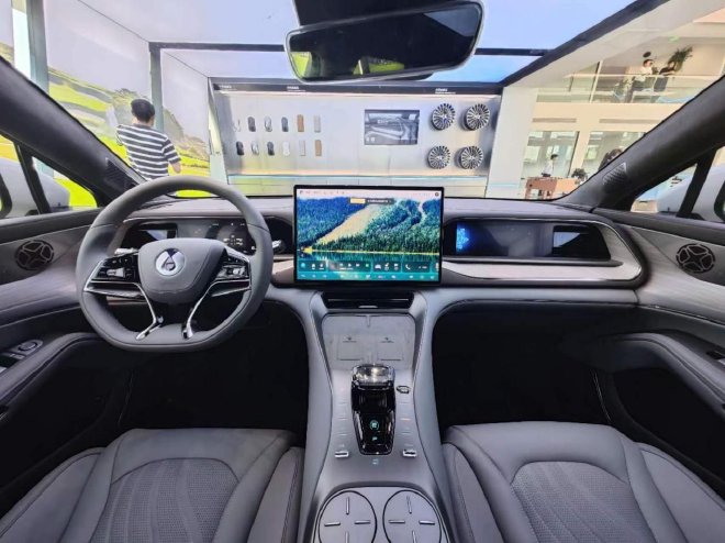 打造”新豪华“服务体系 北京朝阳金港腾势中心正式开业