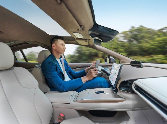 易建联回归家庭首选座驾 昊铂HT即将上市