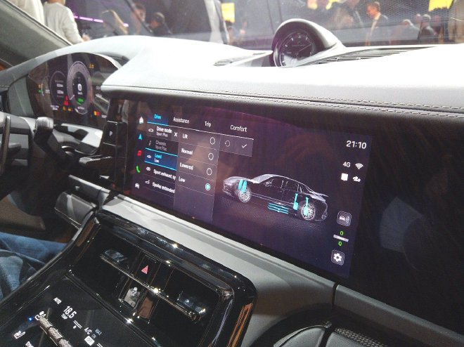 预售103.8万元起 全新保时捷Panamera全球首发