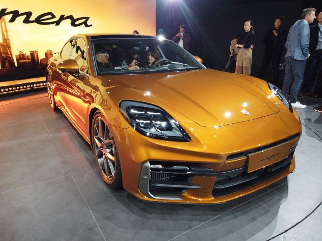 保时捷发布2023全年财报 四款新车陆续面市