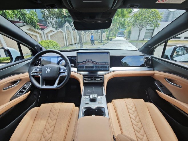 打造高性价比之争 静态体验比亚迪宋L DM-i