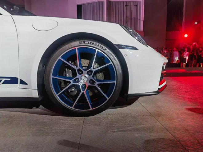 更具个性色彩 新款保时捷911亚洲首秀