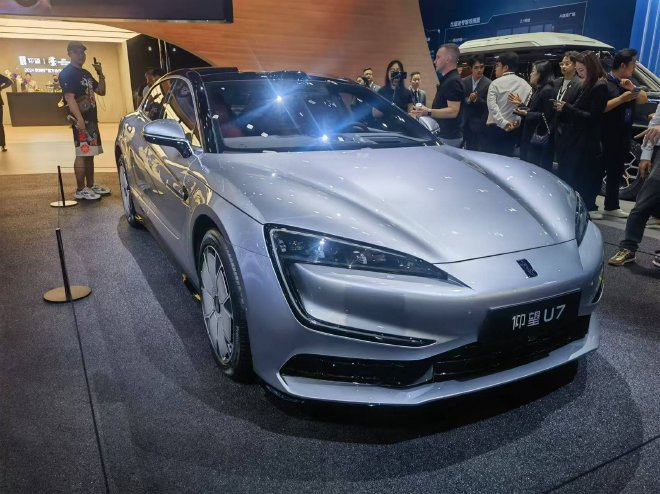 2024广州车展：仰望U7与U7 PHEV正式亮相