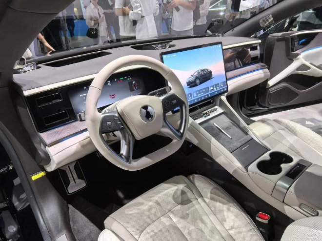 2024广州车展：腾势Z9与腾势N9车型