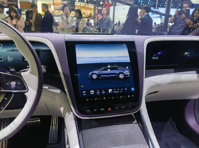 2024广州车展：仰望U7与U7 PHEV正式亮相