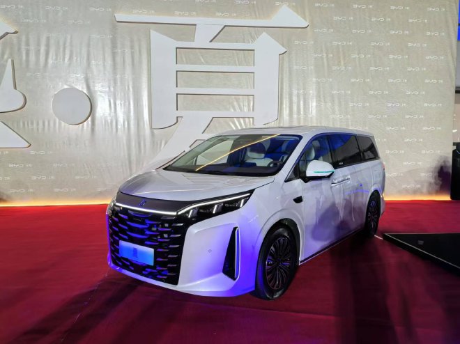 售24.98-30.98万元 比亚迪夏正式上市