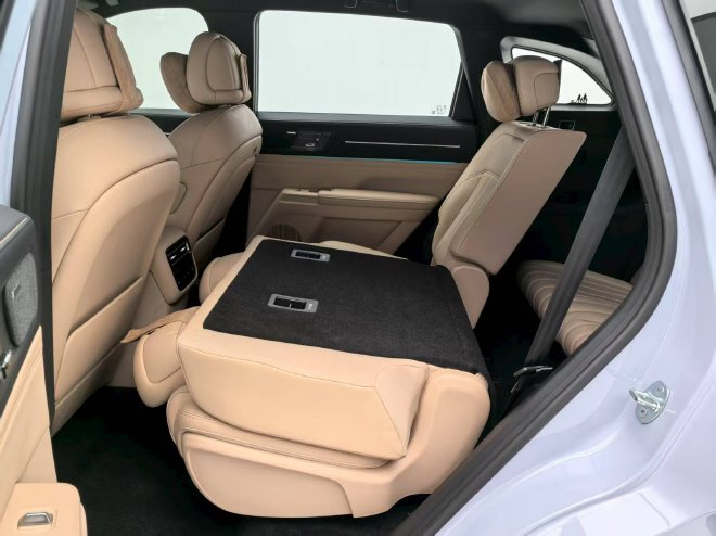 全车配电动座椅 静态实拍捷途山海L7 PLUS