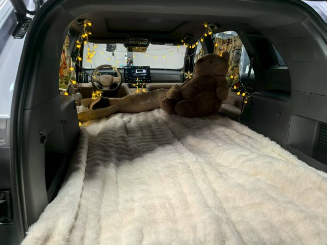 全车配电动座椅 静态实拍捷途山海L7 PLUS