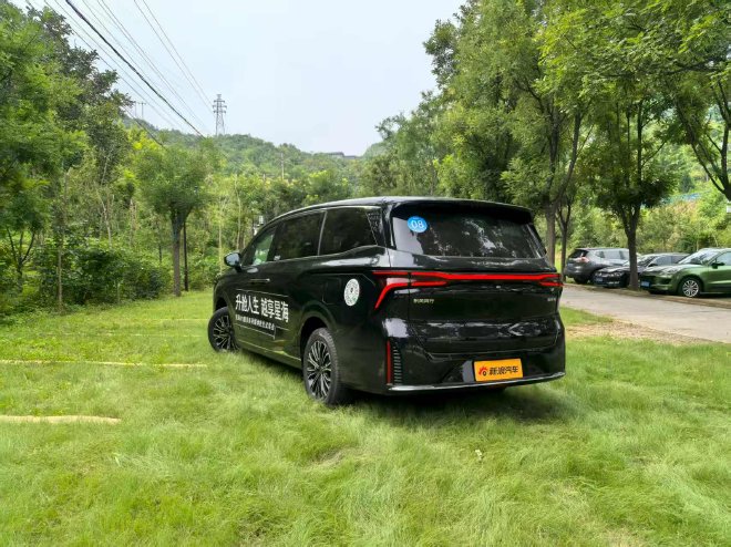 MPV空间就该如此 试驾东风风行星海V9越享系列