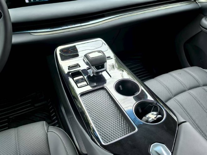 MPV空间就该如此 试驾东风风行星海V9越享系列