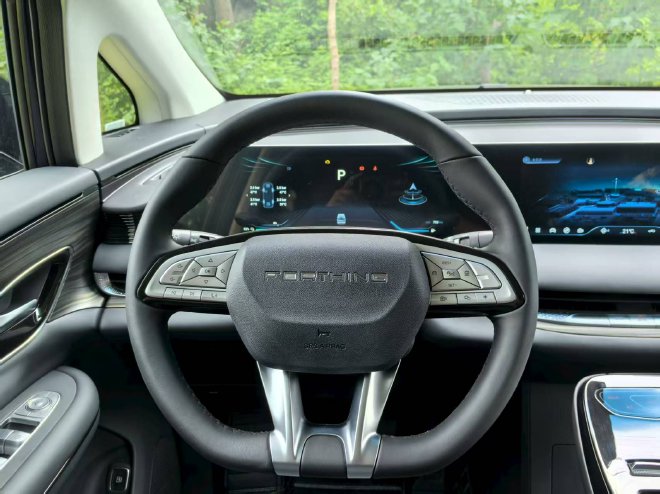 MPV空间就该如此 试驾东风风行星海V9越享系列