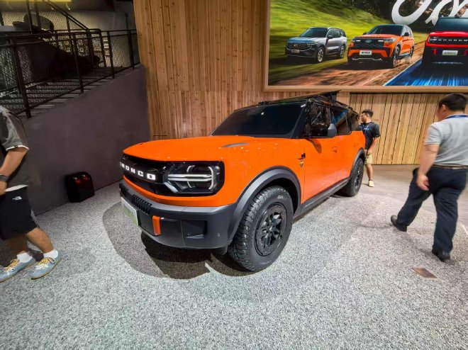 2025成都车展：福特智趣烈马新能源亮相