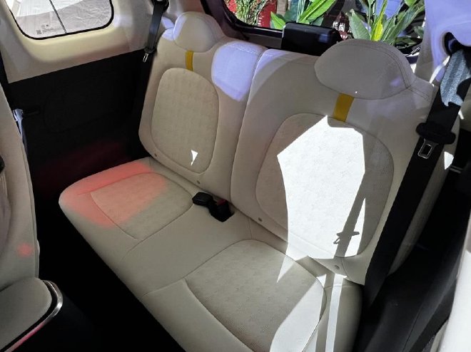 埃尚A100C正式上市 售价3.98—5.28万