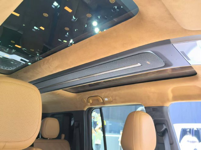 2025广州车展探馆：iCAR V27正式亮相