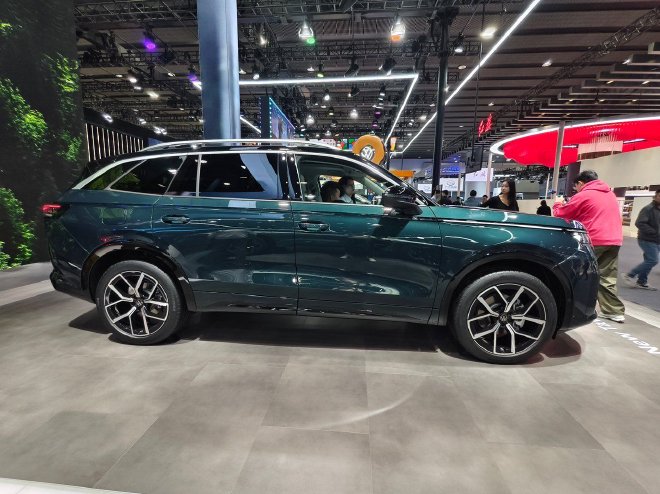 2025广州车展：一汽-大众全新揽巡、探岳L PHEV首发亮相